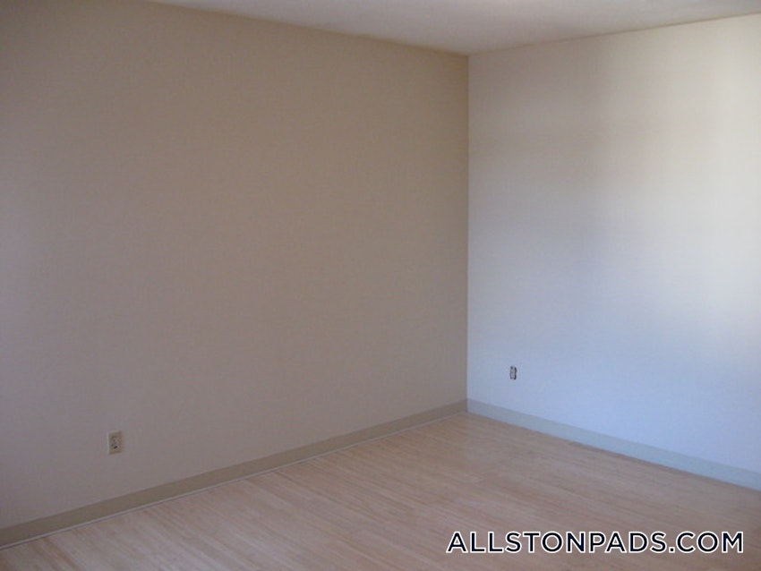 BOSTON - ALLSTON - 2 Beds, 1 Bath - Image 36