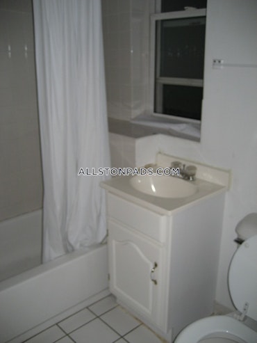 Boston - 1 Beds, 1 Baths