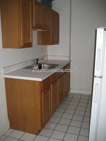 Boston - 1 Beds, 1 Baths