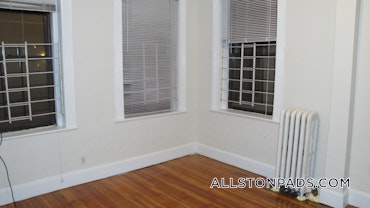 Boston - 2 Beds, 1 Baths