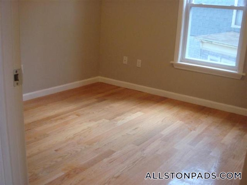 BOSTON - ALLSTON - 5 Beds, 2 Baths - Image 42