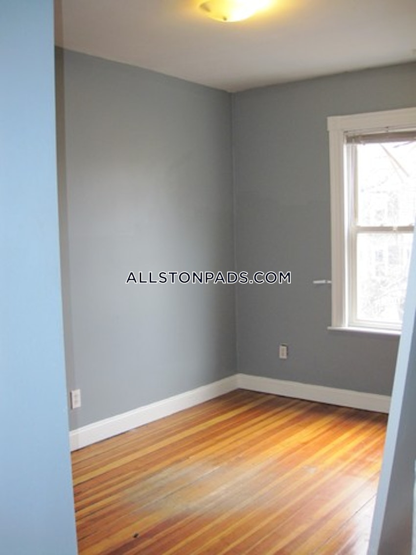 BOSTON - ALLSTON - 4 Beds, 1.5 Baths - Image 1