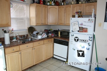 Allston, Boston, MA - 4 Beds, 2 Baths - $4,800 - ID#5466758