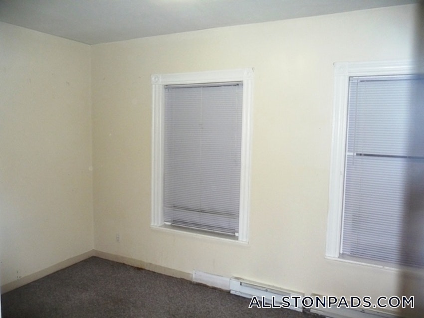 BOSTON - ALLSTON - 2 Beds, 1 Bath - Image 9