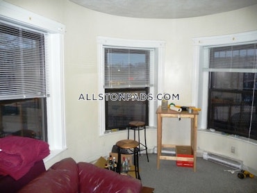 Boston - 2 Beds, 1 Baths