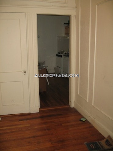 Boston - 1 Beds, 1 Baths