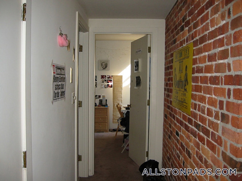 BOSTON - ALLSTON - 2 Beds, 1 Bath - Image 3