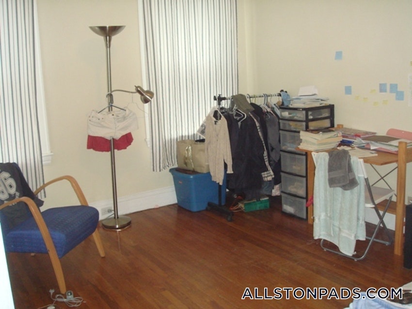 BOSTON - ALLSTON - 1 Bed, 1 Bath - Image 2