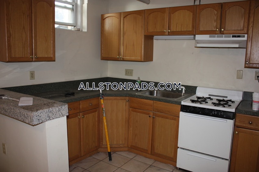 Boston - Allston - 3 Beds, 1 Bath - Image 5