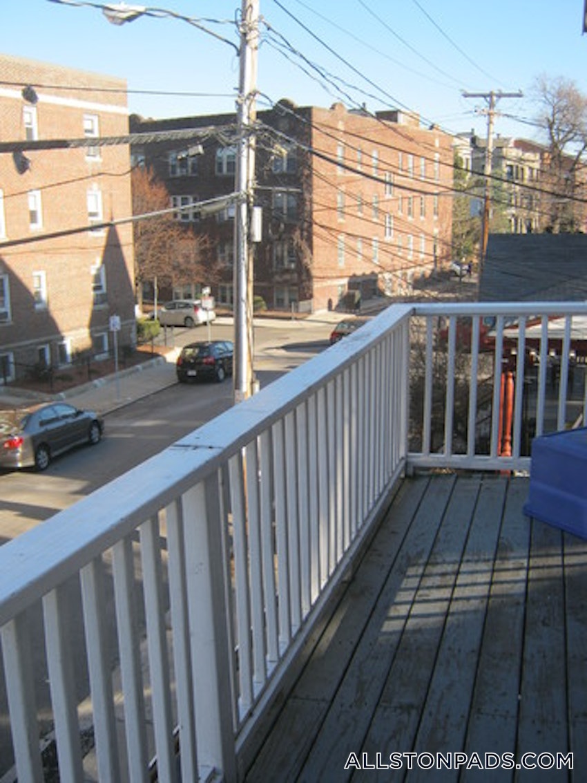 BOSTON - ALLSTON - 5 Beds, 2 Baths - Image 13