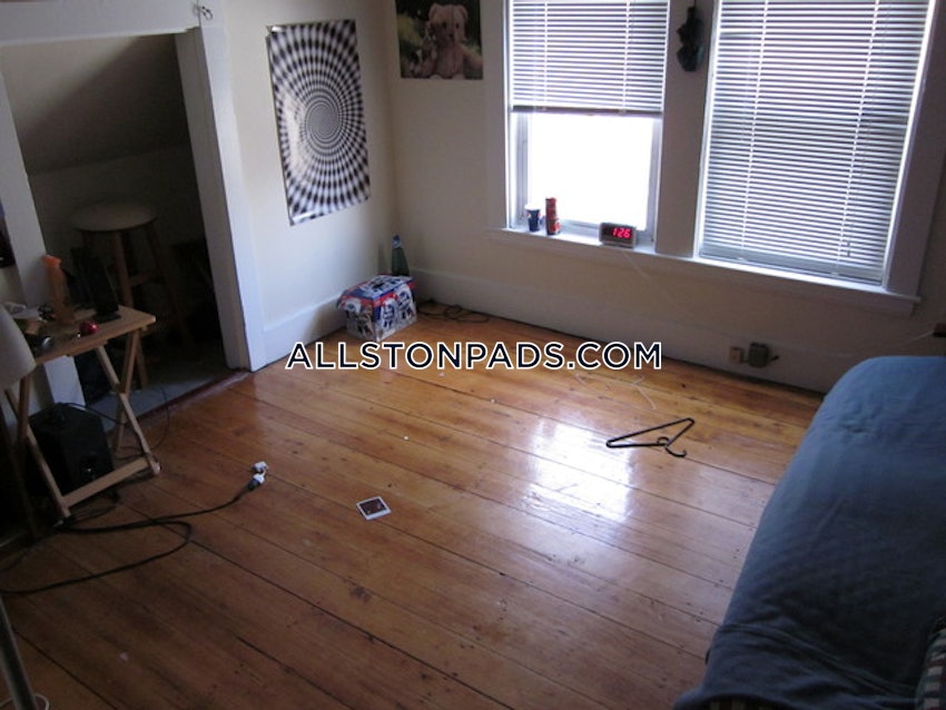 BOSTON - ALLSTON - 6 Beds, 2.5 Baths - Image 6