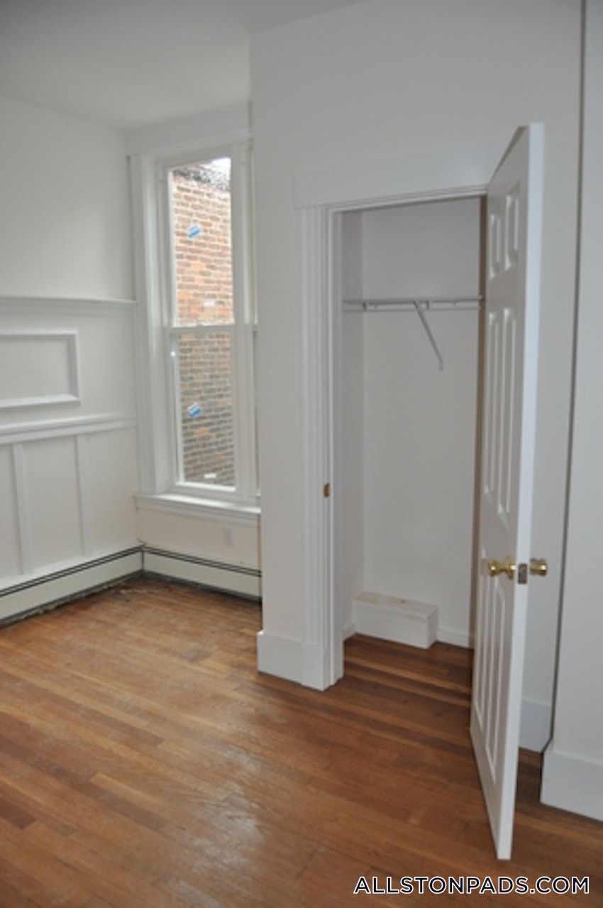 BOSTON - ALLSTON - 4 Beds, 1 Bath - Image 13