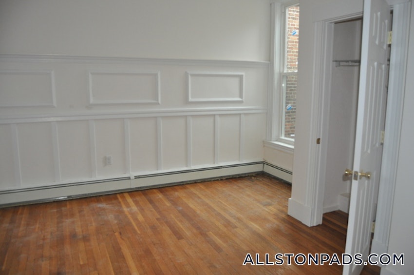 BOSTON - ALLSTON - 4 Beds, 1 Bath - Image 9