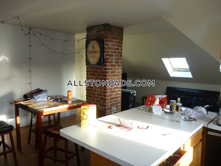 BOSTON - ALLSTON - 4 Beds, 1 Bath - Image 23