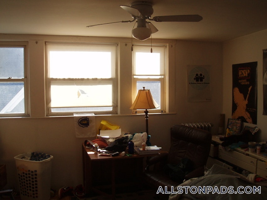 BOSTON - ALLSTON - 3 Beds, 1 Bath - Image 34