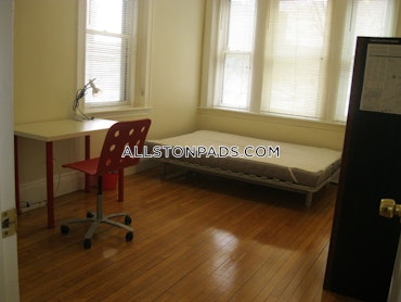 Boston - 3 Beds, 1 Baths