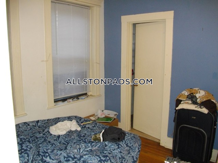 BOSTON - ALLSTON - 3 Beds, 1 Bath - Image 41