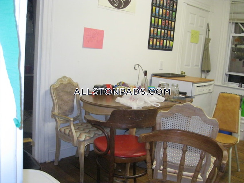 BOSTON - ALLSTON - 5 Beds, 2 Baths - Image 13