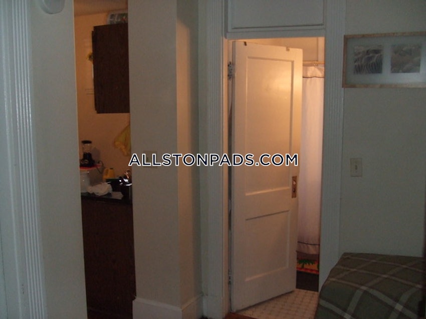 BOSTON - ALLSTON - 2 Beds, 1 Bath - Image 24