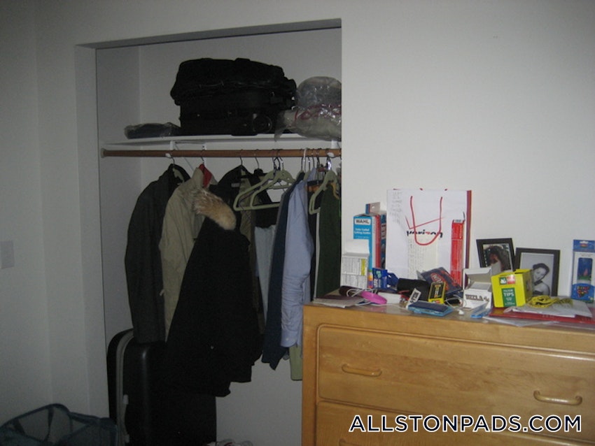 BOSTON - ALLSTON - 3 Beds, 1 Bath - Image 10