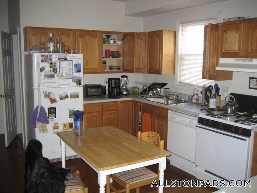 BOSTON - ALLSTON - 3 Beds, 2 Baths - Image 16