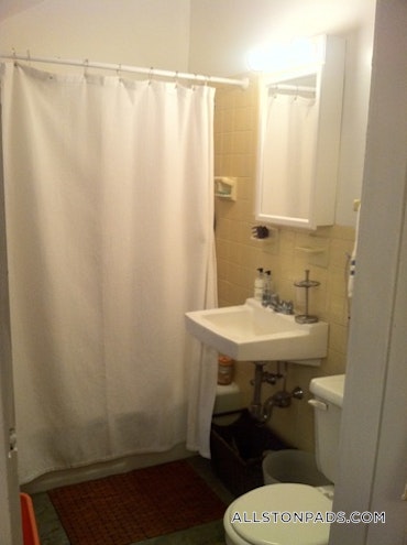 Boston - 1 Beds, 1 Baths