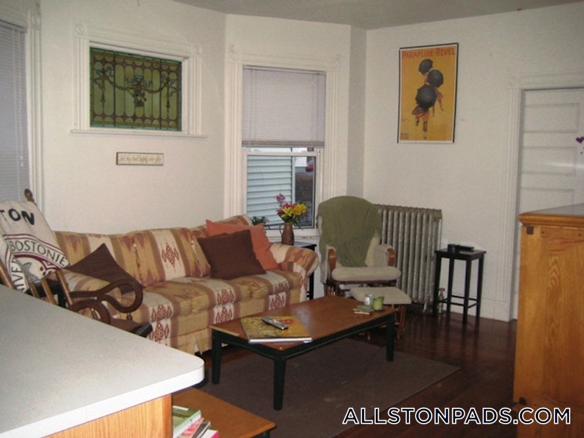 BOSTON - ALLSTON - 3 Beds, 2 Baths - Image 4