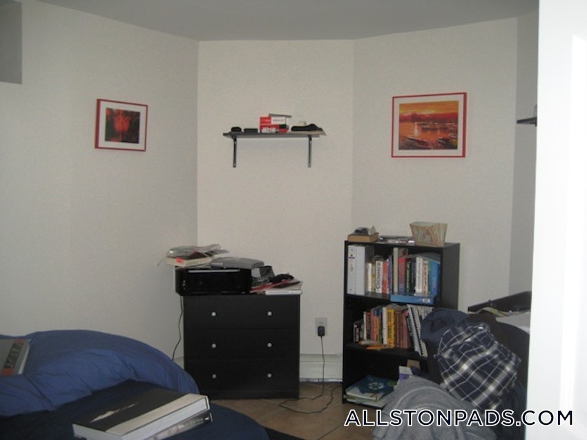 BOSTON - ALLSTON - 3 Beds, 1 Bath - Image 19