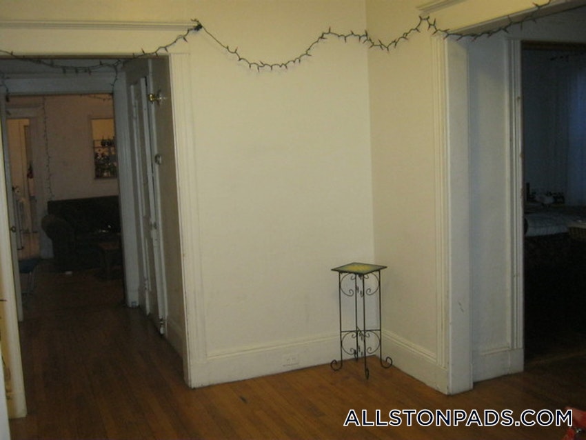 BOSTON - ALLSTON - 4 Beds, 1 Bath - Image 28