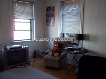 Boston - 2 Beds, 1 Baths