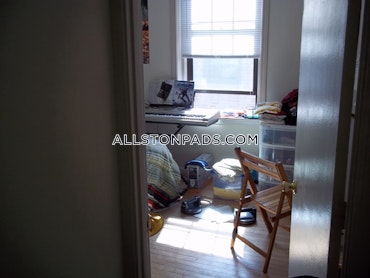 Boston - 2 Beds, 1 Baths