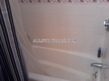 Boston - 2 Beds, 1 Baths