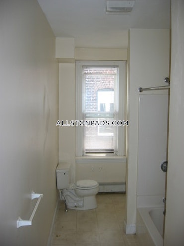 Boston - 3 Beds, 2 Baths