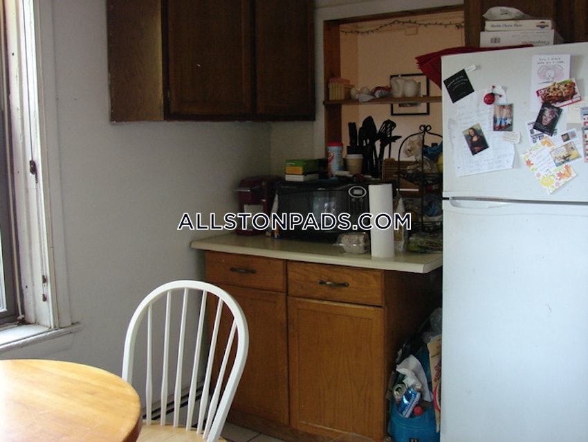 BOSTON - ALLSTON - 4 Beds, 1 Bath - Image 24