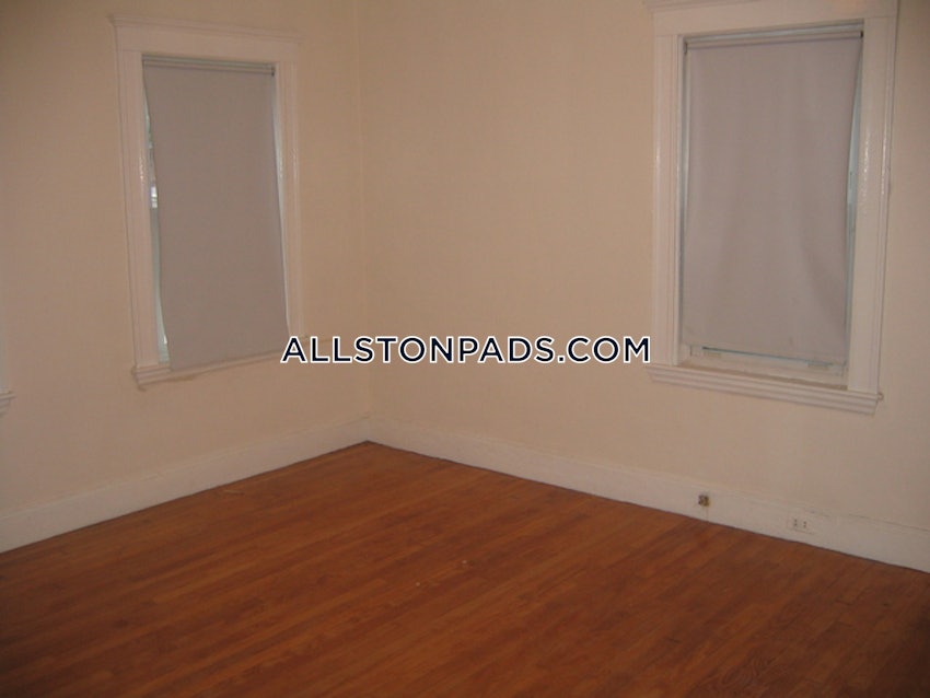 BOSTON - ALLSTON - 3 Beds, 1 Bath - Image 8