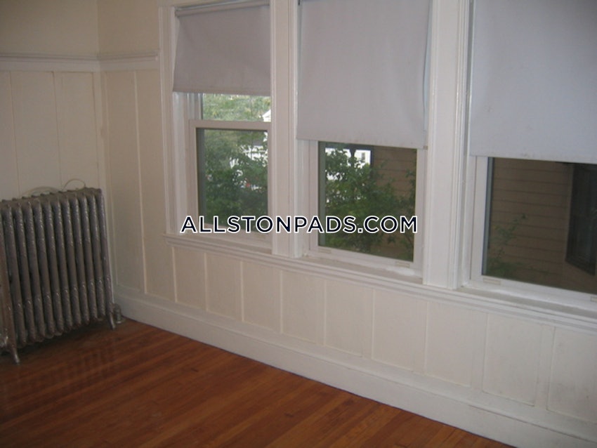 BOSTON - ALLSTON - 3 Beds, 1 Bath - Image 5