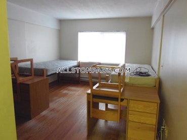 Boston - 0 Beds, 1 Baths