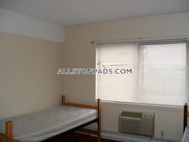 Boston - 0 Beds, 1 Baths