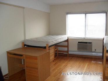 Boston - 0 Beds, 1 Baths