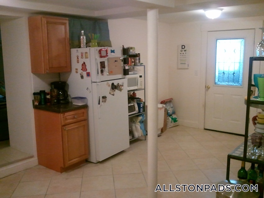 BOSTON - ALLSTON - 3 Beds, 1 Bath - Image 29