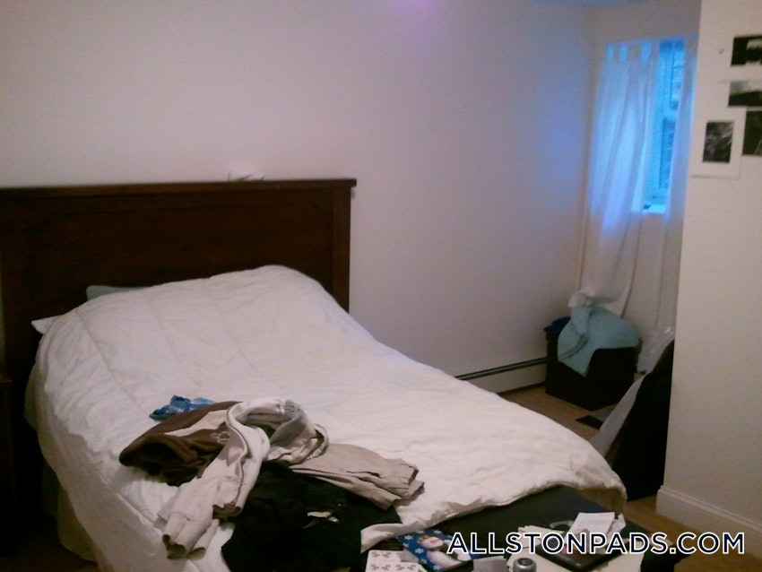 BOSTON - ALLSTON - 3 Beds, 1 Bath - Image 10