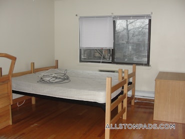 Boston - 0 Beds, 1 Baths