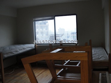 Boston - 0 Beds, 1 Baths