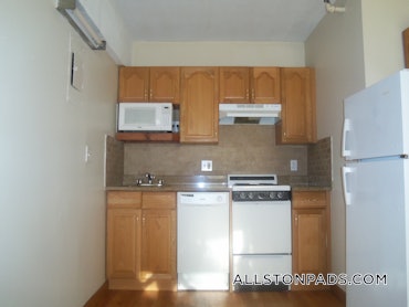 Allston, Boston, MA - Studio, 1 Bath - $2,100 - ID#5586774