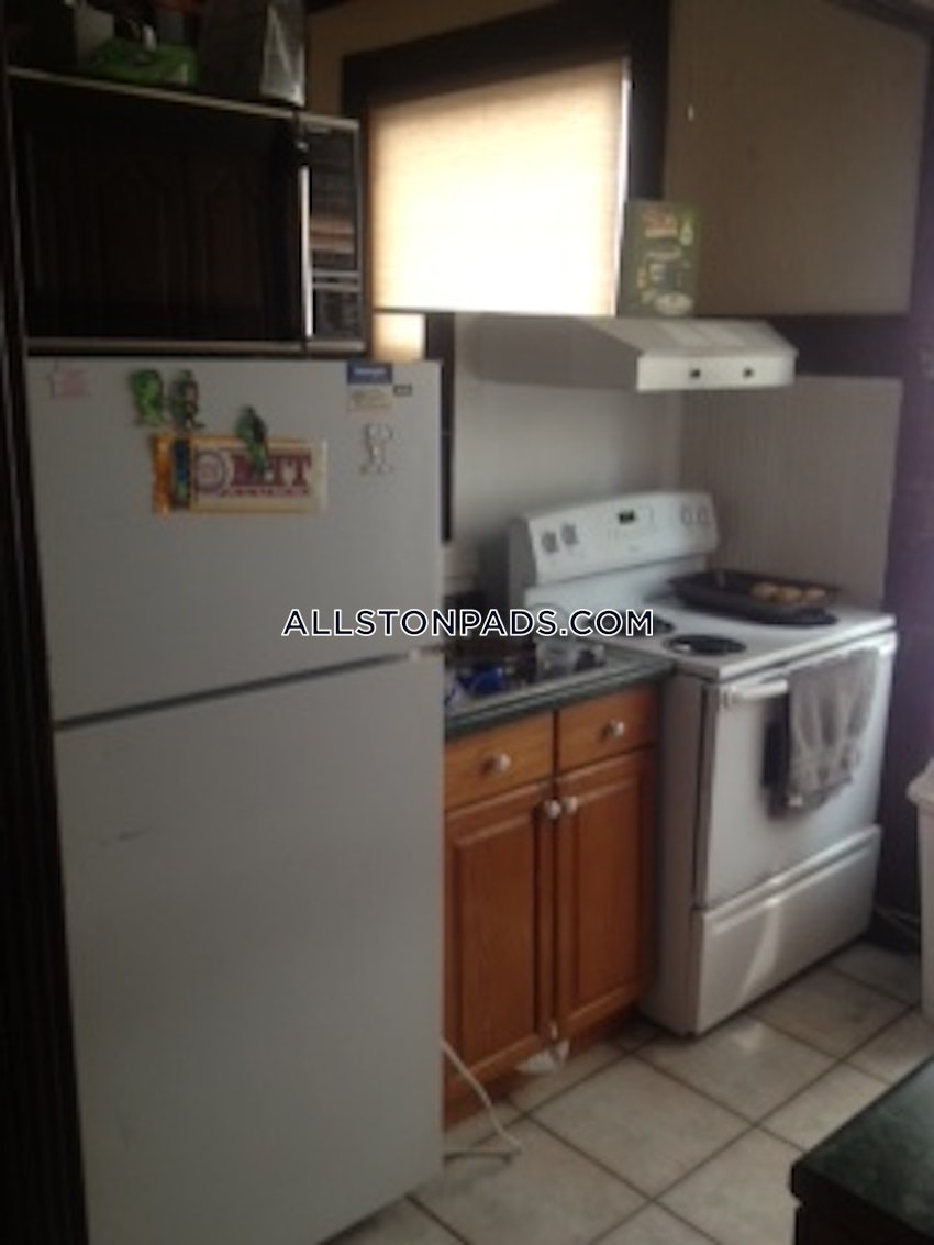 BOSTON - ALLSTON - 2 Beds, 1 Bath - Image 8