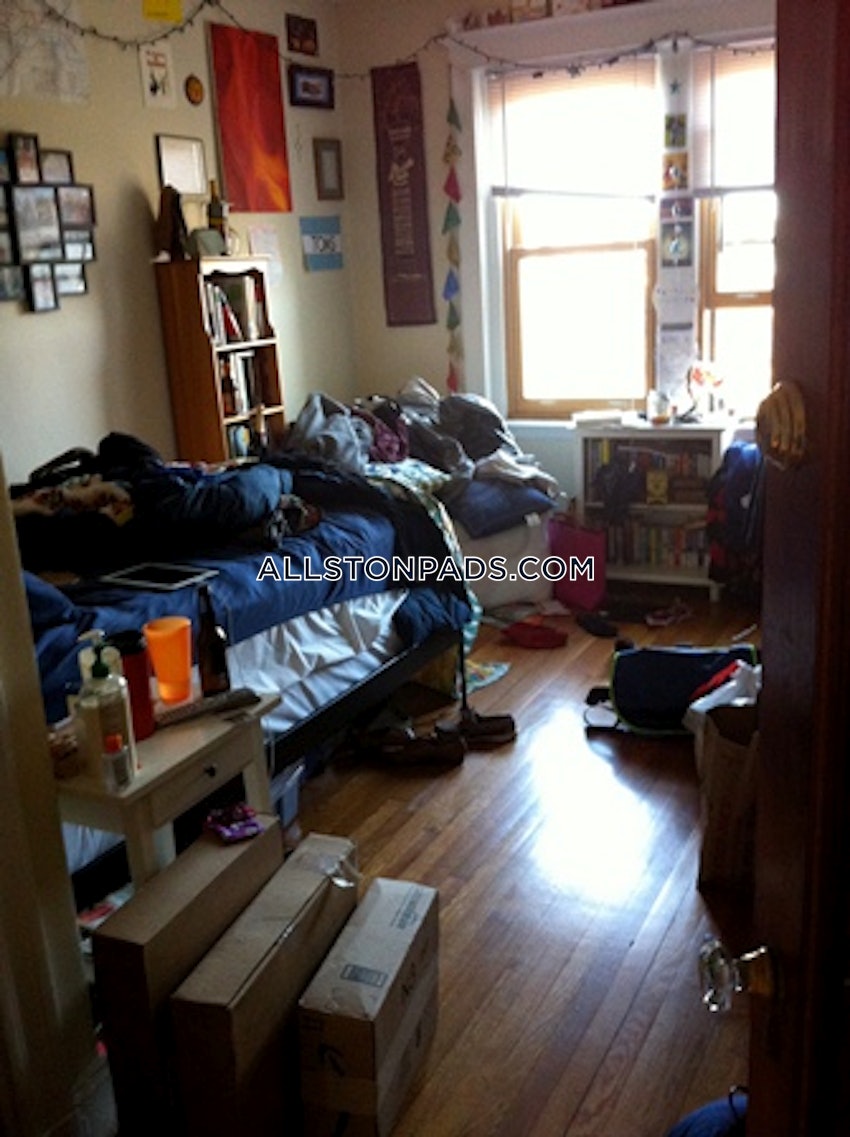 BOSTON - ALLSTON - 2 Beds, 1 Bath - Image 4