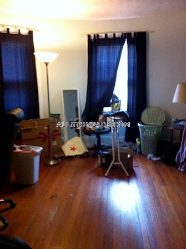 Boston - 3 Beds, 1 Baths