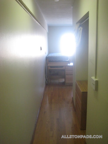 Boston - 0 Beds, 1 Baths