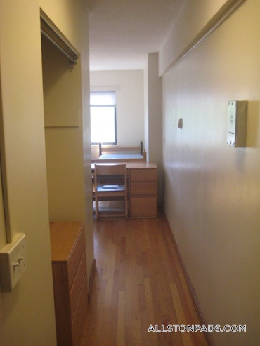 Boston - 0 Beds, 1 Baths