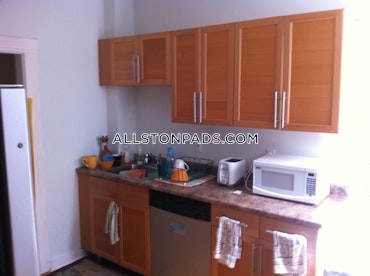 Boston - 3 Beds, 1 Baths